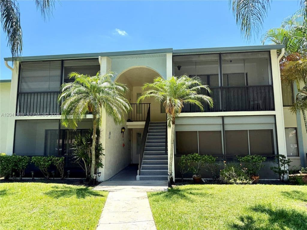 2+1 Condo — 1119 Green Pine Blvd APT A1