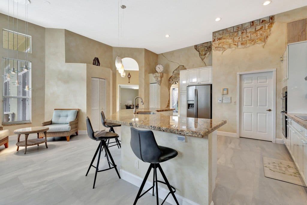 4-bedroom Single-Family Home — 19236 BAY LEAF Court
