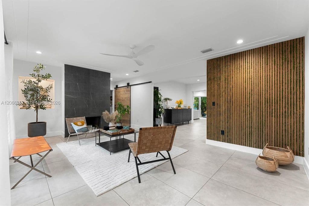 3+1 Müstakil ev — 11400 Griffing Blvd