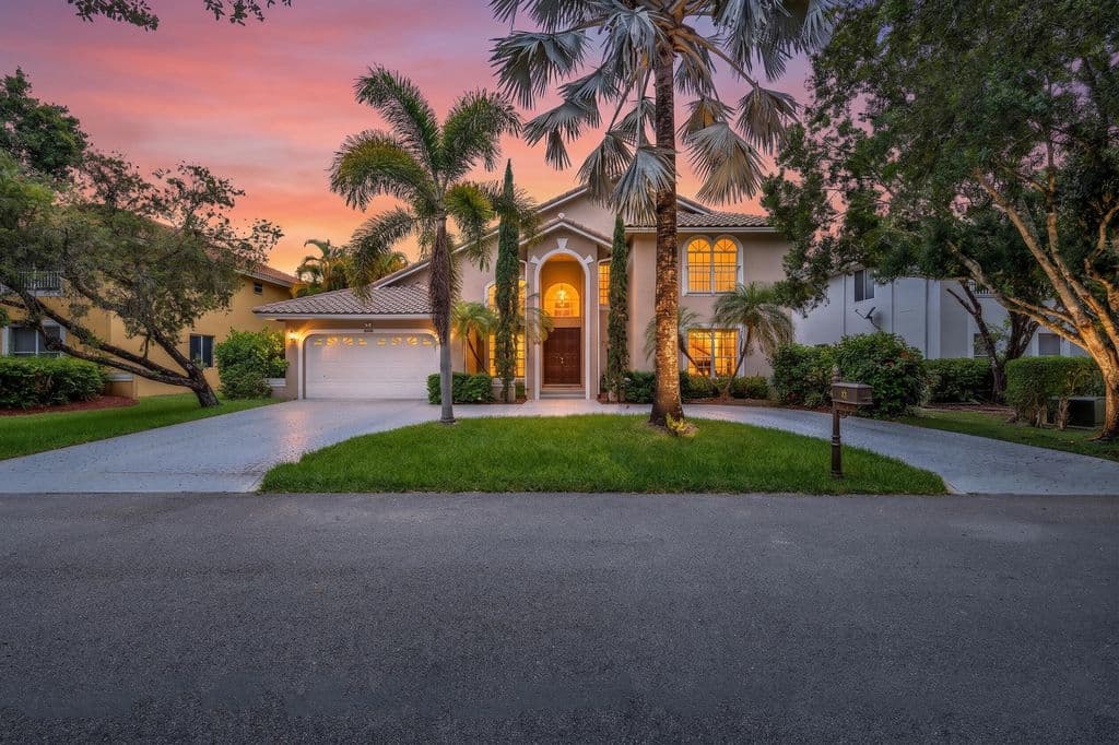 5-bedroom Single-Family Home — 4300 NW 63rd Avenue