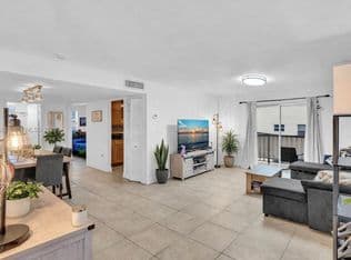 2+1 Condo — 1236 Alton Rd APT 304, Miami Beach, 33139