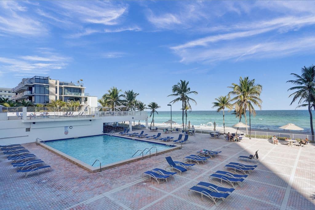2+1 Condo — 2301 S Ocean Drive #1408