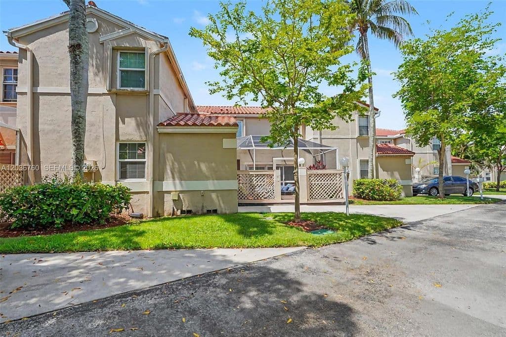 3-bedroom Property — 10994 Neptune Dr