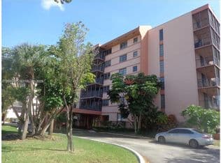 1-bedroom Condo — 20850 San Simeon Way #107-5, Miami, 33179