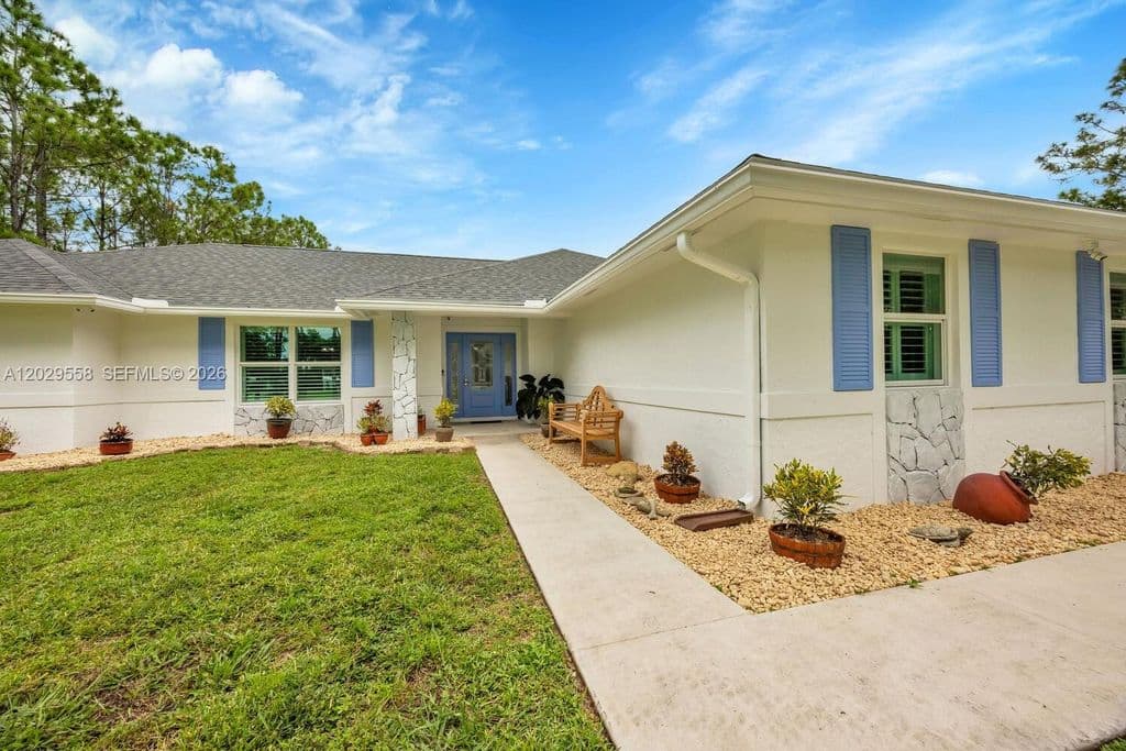 4-bedroom Single-Family Home — 17107 84th Ct N