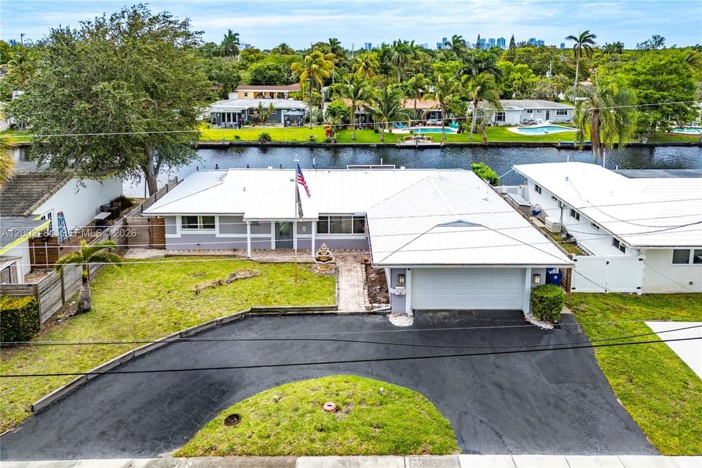 3-bedroom Single-Family Home — 2832 NW 10th Ave