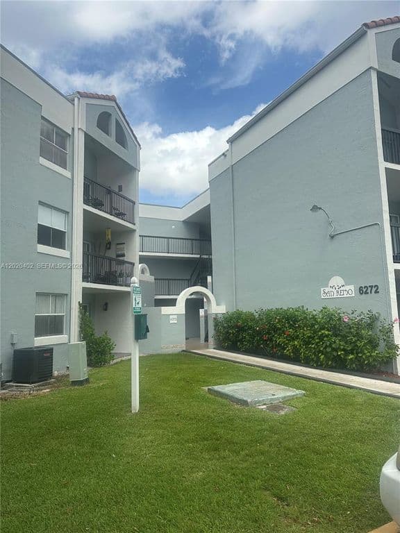 2-bedroom Condo — 6272 NW 186th St APT 212
