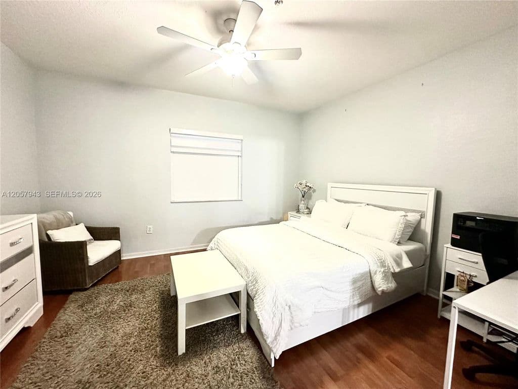 2-bedroom Condo — 5640 NW 115th Ct APT 206