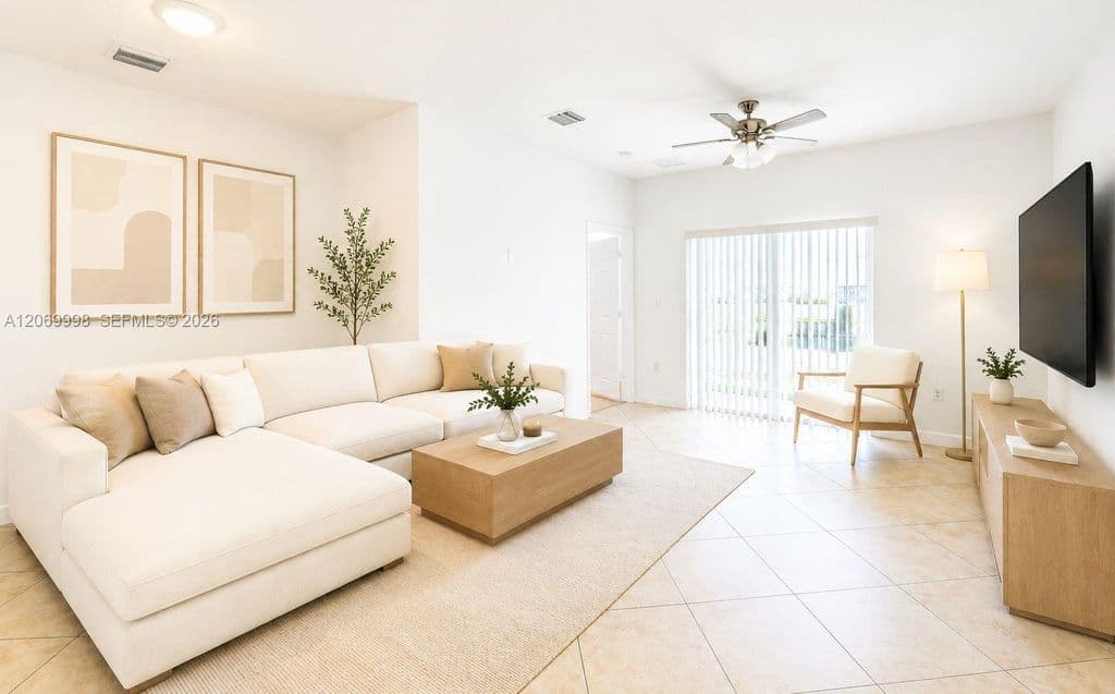 3-bedroom Property — 13157 SW 44th St #17106