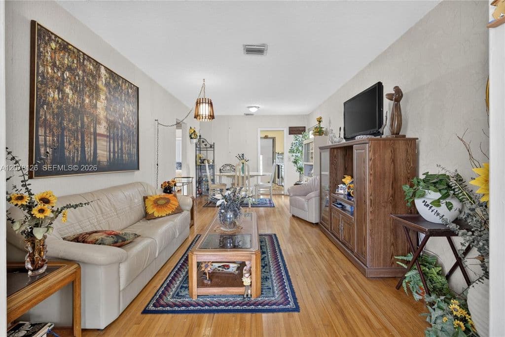 3+1 Müstakil ev — 4940 SW 5th Ter