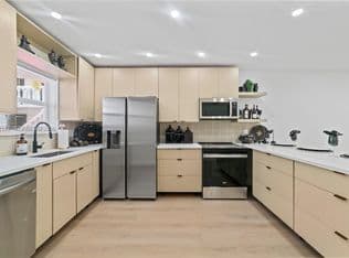 2-bedroom Condo — 4812 NE 23rd Ave APT 3, Fort Lauderdale, 33308