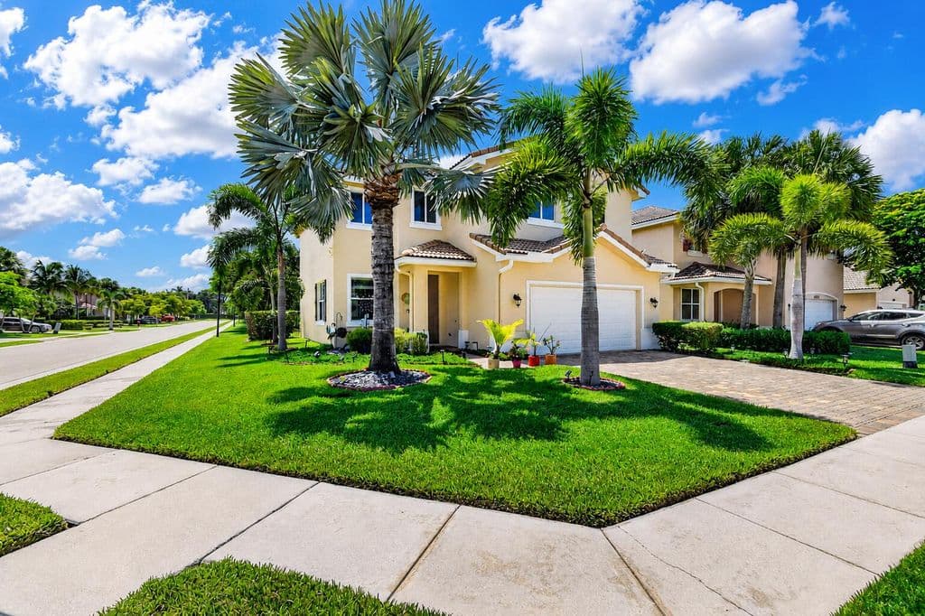 4+1 Müstakil ev — 5652 Caranday Palm Drive