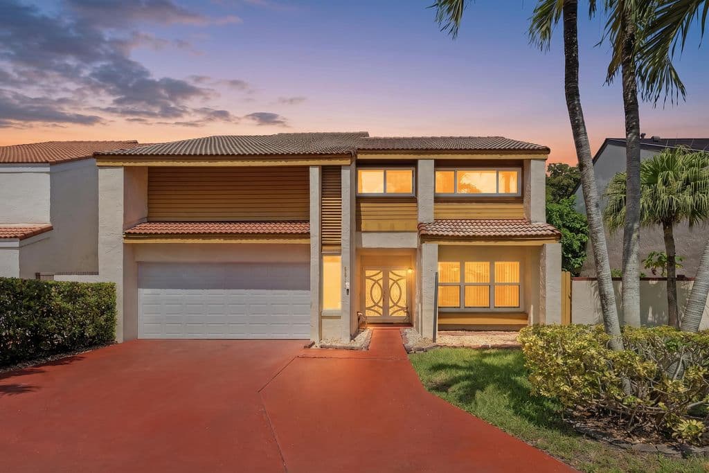 4+1 Müstakil ev — 8811 SW 150th Place Circle