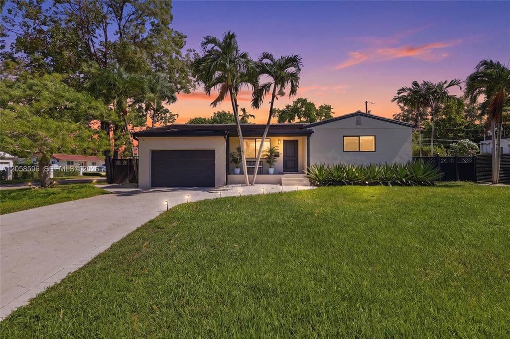 3+1 Müstakil ev — 6321 SW 21st St