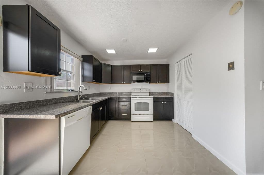 2+1 Mülk — 6110 SW 129th Pl APT 1703