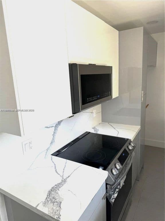 2-bedroom Single-Family Home — 110 NW 120th Ter