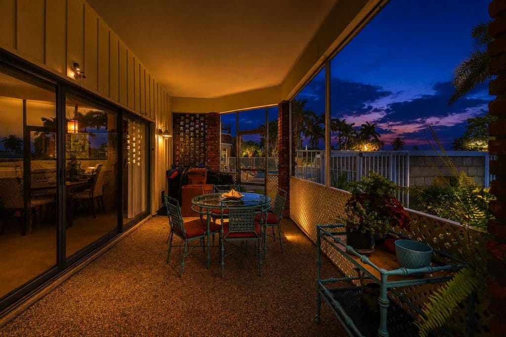 2+1 Condo — 324 Orange Tree Drive #4