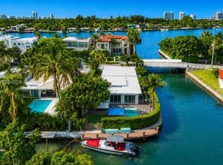 3+1 Müstakil ev — 1885 Daytonia Rd, Miami Beach, 33141
