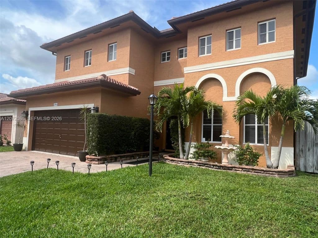 4-bedroom Single-Family Home — 2964 NE 42nd Ave