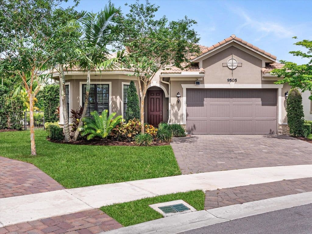 2-bedroom Single-Family Home — 9505 Kalmar Circle W