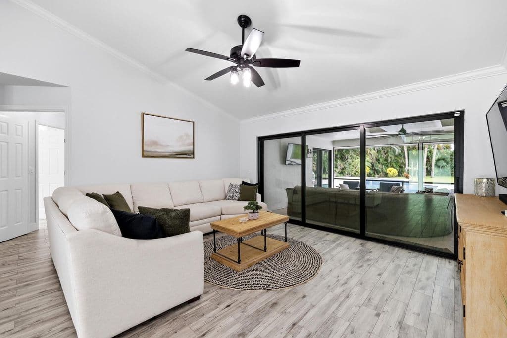 5+1 Müstakil ev — 15320 Softwood Court