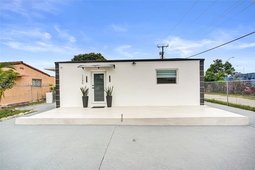 3+1 Müstakil ev — 1245 Vermont St