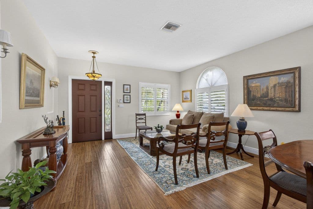 4-bedroom Single-Family Home — 4017 Bluff Harbor Way