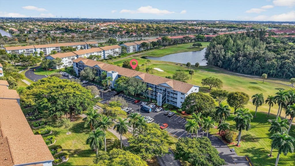 2+1 Condo — 12500 SW 6th Street #110n