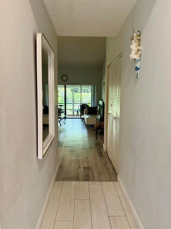 2-bedroom Single-Family Home — 3927 Vine Tree Trail #B
