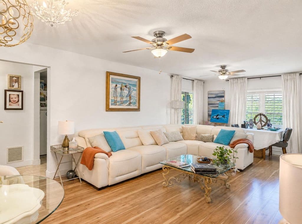 2+1 Condo — 5570 Tamberlane Circle #331
