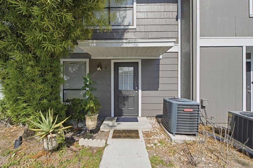 2-bedroom Property — 799 HILL Drive #E