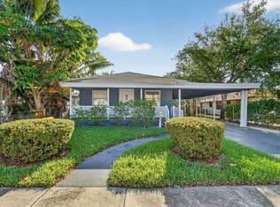 3-bedroom Single-Family Home — 1006 S M Street, Lake Worth, 33460