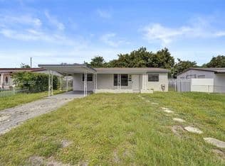 3-bedroom Single-Family Home — 1140 N 74th Way, Hollywood, 33024