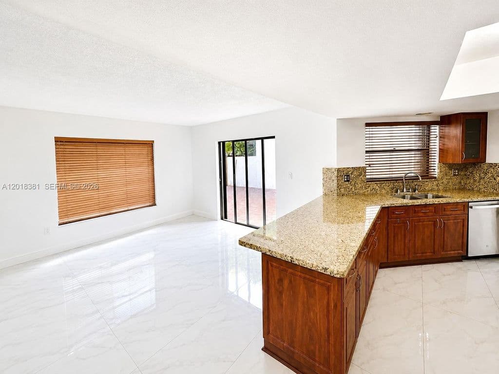 3-bedroom Single-Family Home — 9123 SW 112th Ct