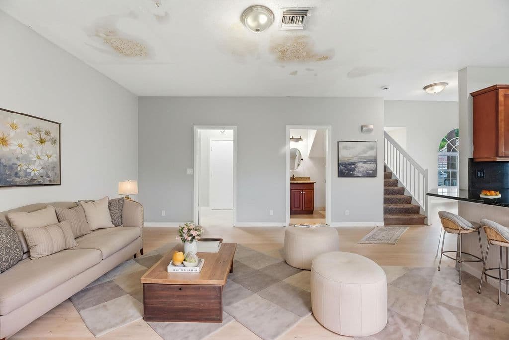 3+1 Müstakil ev — 7634 Trenton Drive