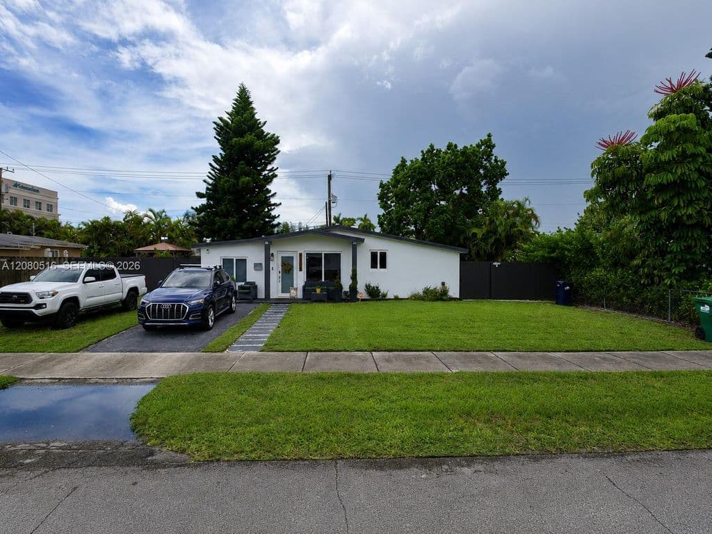 3+1 Müstakil ev — 9900 SW 87th St