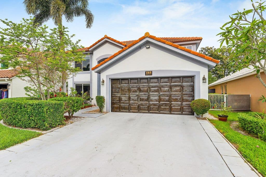 5-bedroom Single-Family Home — 143 St Michaels Court