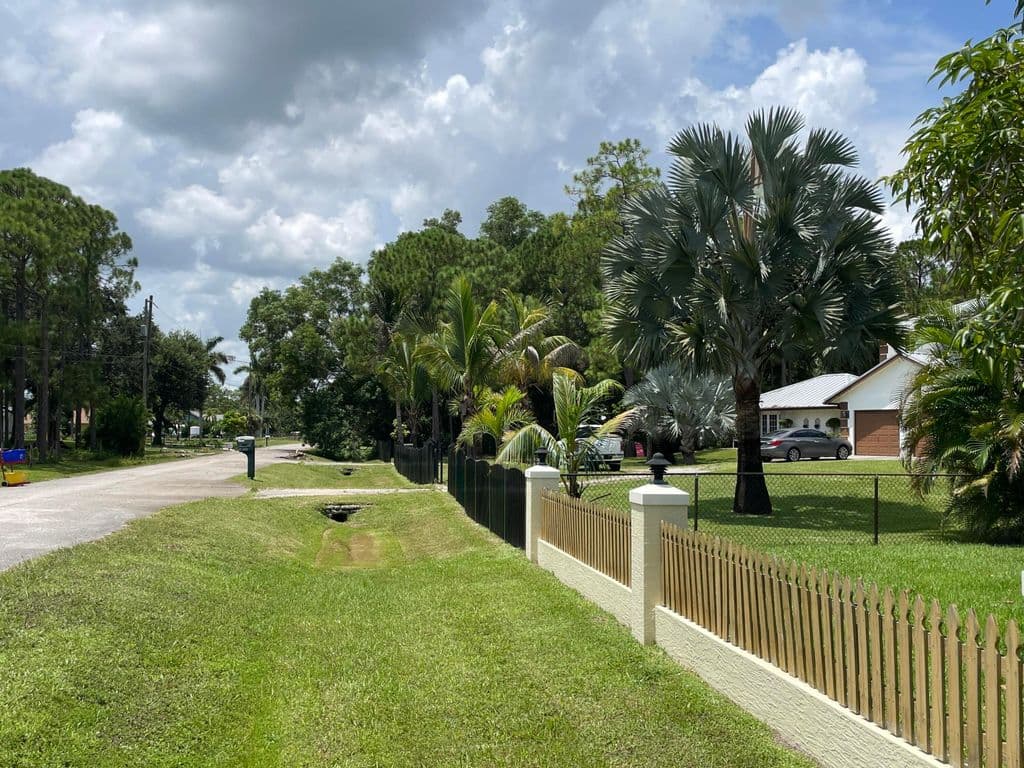 4-bedroom Single-Family Home — 12625 88TH Place N
