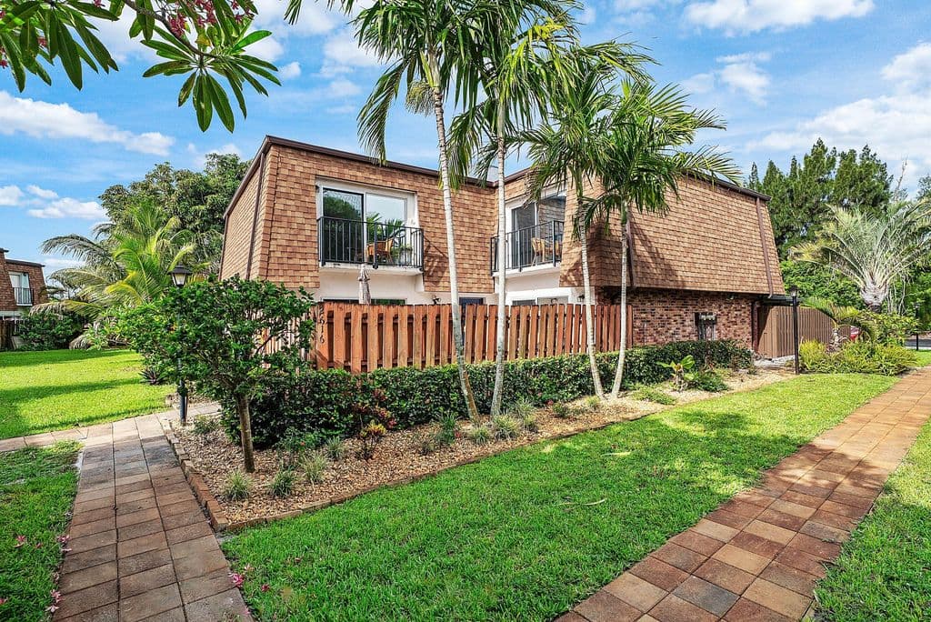2-bedroom Property — 2616 SE 5TH Circle #D