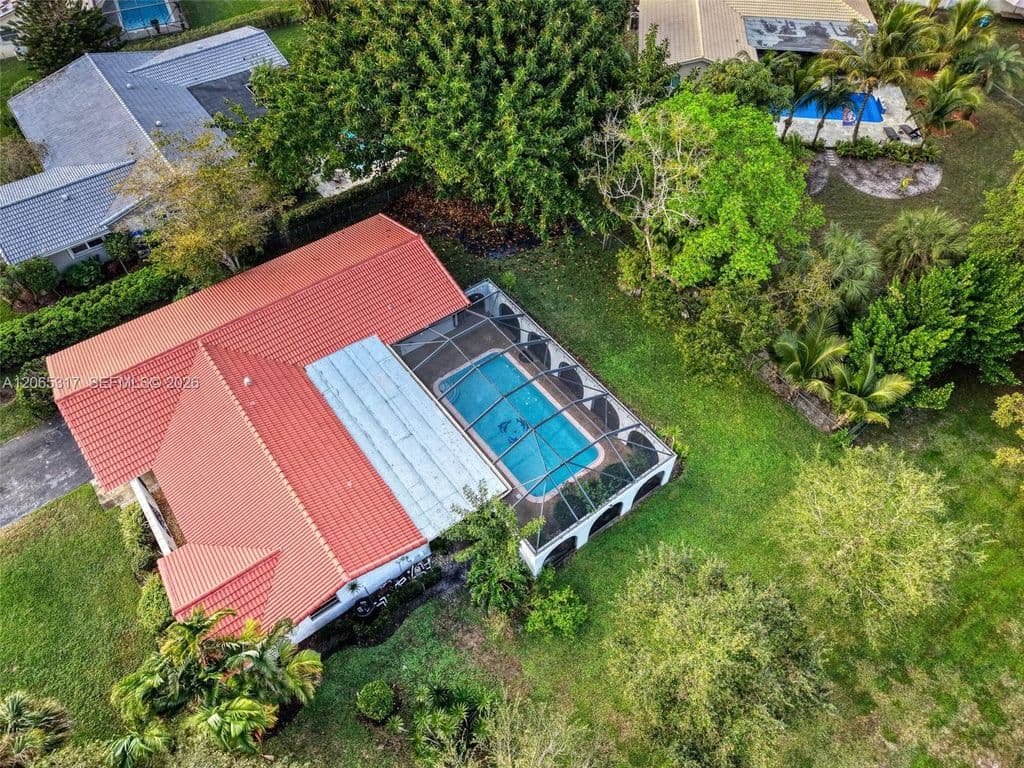 4+1 Müstakil ev — 10251 NW 39th Ct