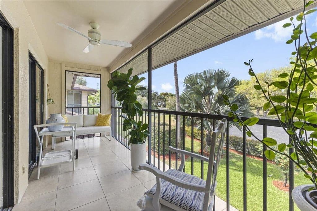 2-bedroom Condo — 15492 Lakes Of Delray Boulevard #203