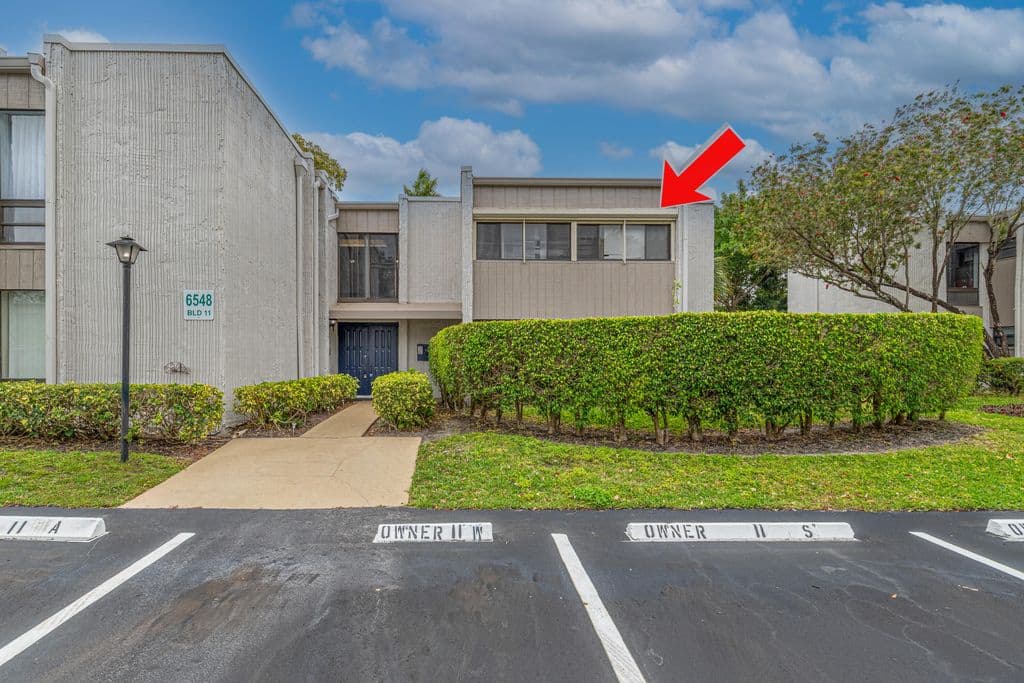 2-bedroom Condo — 6548 Spring Bottom Way #221