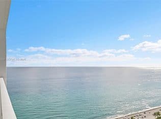 2-bedroom Condo — 2030 S Ocean Dr APT 2018, Hallandale, 33009