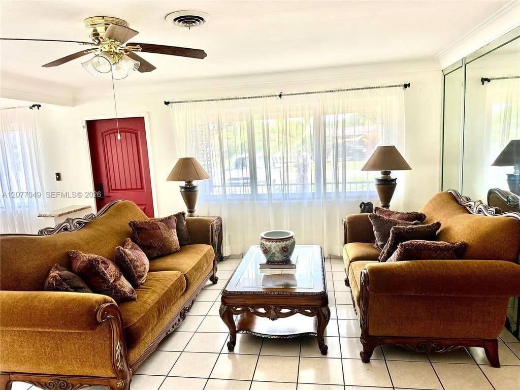 3-bedroom Single-Family Home — 106 N 32nd Ave