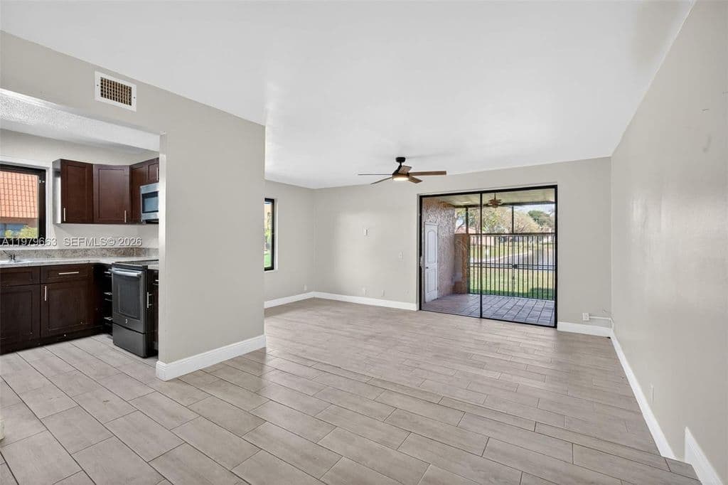 4-bedroom Property — 1451 NW 92nd Ave #191