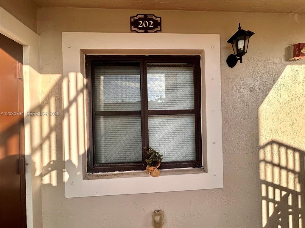 2-bedroom Condo — 22801 SW 88th Pl Unit 202