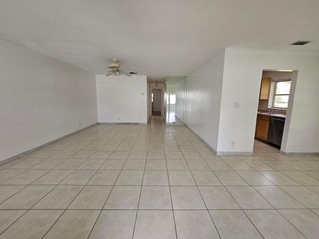2-bedroom Condo — 8431 NW 12th Street #D68