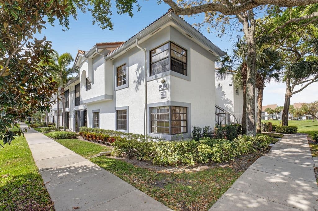 3+1 Condo — 5415 Verona Drive #F