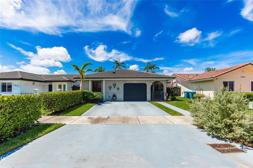 4+1 Müstakil ev — 14851 SW 59th St