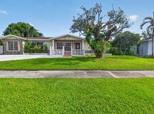 4+1 Müstakil ev — 1826 16TH Avenue N, Lake Worth, 33460
